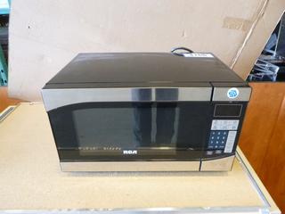 RCA Microwave, Model # RMW906, S/N # A1410125640001853 (F-1)