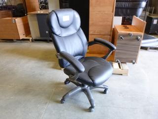 (1) Adjustable Office Task Chair