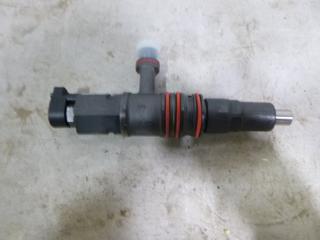 (1) MTU Injector, Part RX52407500021 (E2-5-3)