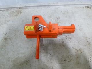 (1) CAT Lifting Clamp Assembly, Part NEHS0997 (E2-5-3)