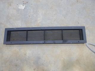 (1) CAT Cab Cold Air Vent, Part 302129798 (E2-4-3)