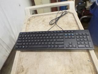 (18) Dell Keyboards (B-1)