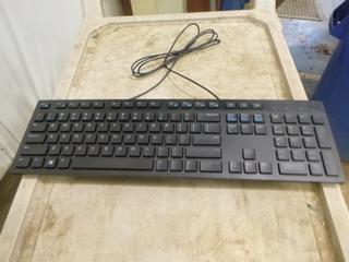 (18) Dell Keyboards (B-1)