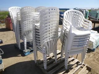 (79) Plastic Lawn Chairs
