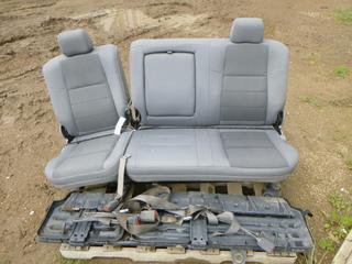 Back Seat for Vehicle w/ Seat Belts For 1999-2007 Ford Super Duty (SC)