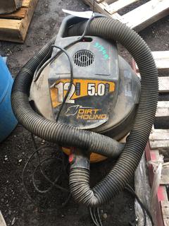 Wet - Dry Vac 5Hp 12 Gallon.