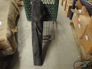 (1)Folding  Lawn Chairs.