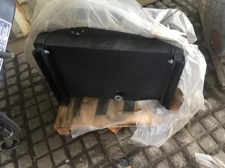 Palfinger Tank 100L w/ Filter & Mount.