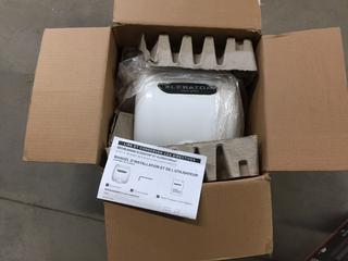 Xlerator, 12 AMP, 120 Volt, Hand Dryer.