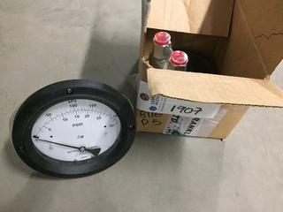 (2) Differential Pressure Gauges.