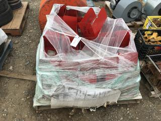 Quantity of Tin Brackets.
