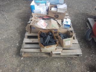 Pallet of Fabco 8623TP-1 Pintooh 23 Series & Hydraulic Hoses.