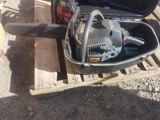 Craftsman 18" Chainsaw in Travel Shell.