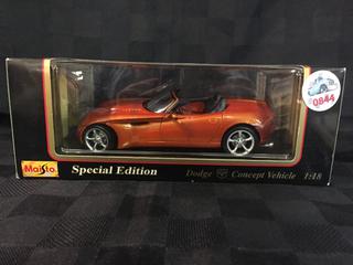 Maisto Special Edition Dodge Concept Vehicle Die Cast Model, 1:18 Scale.