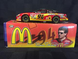 Action Collectibles 2000 Bill Elliott Ford Taurus Stock Car Die Cast Model, 1:24 Scale.