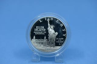 1986 USA Ellis Island Silver 1 Oz Coin.