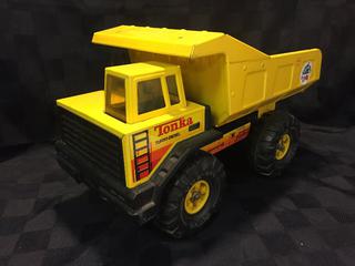 1960's-70's Metal Tonka Dump Truck.