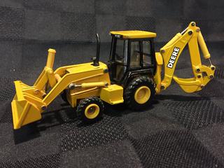 Ertl John Deere Loader Die Cast Model.