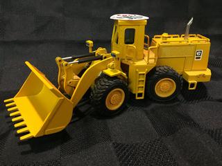 CAT Wheel Loader Die Cast Model, 1:50 Scale.