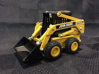 Ertl John Deere Skid Steer Die Cast Model.