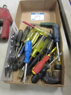 Qty Of Assorted Screwdrivers