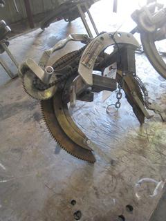 Pipe Beveller 8" c/w Chains.