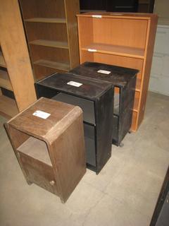 (4) Assorted Bookshelves & End Table. 29" x 15" x 16" - 49" 11 1/2" x 29 1/2".