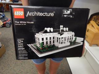 Lego 21006 The White House - New in Sealed Box