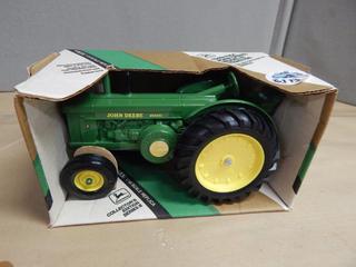 ERTL 1949/54 John Deere Model R Tractor 1/16 - New in Box