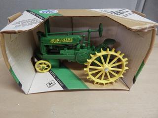 ERTL 1934 John Deere Model A Tractor - 1/16 - New in Box