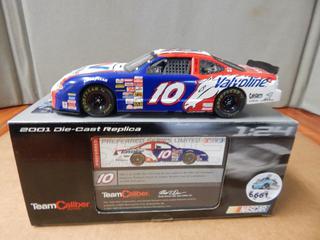 Team Caliber #10 Valvoline 1/24 diecast car