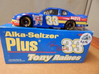 Action #33 Tony Raines, Aleve 1/24 diecast car