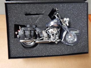 Harley Davidson 2011 FLSTC Heritage Softtail Diecast Motorcycle - New in Box