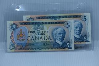 2 - 1979 Canada $5 Bank Notes in Sequence - Uncirculated.