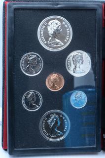 1976 Canada Double Dollar Set w/Silver Dollar.