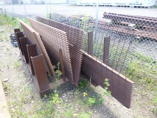 88 1/2in X 5ft X 32in Metal Rack C/w Qty Of Steel Grating