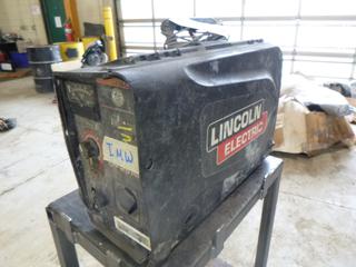 Lincoln Electric LN25 Pro Portable MIG Welder. SN U1120800466