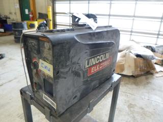 Lincoln Electric LN25 Pro Portable MIG Welder. SN U1120515161