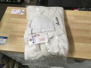 White Glenwood 100% Turkish Cotton, Terry Cloth Bathrobe, Size Small/Medium.