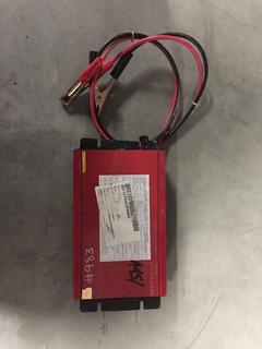 MAXXSST 700 WATT DC To AC Power Inverter.