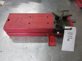 (2) Brackets and Scissor Jack. 