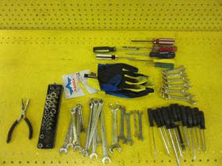 Off-Site - Assorted Hand Tools. Call Chris For Viewing @ 403 512-2504. Location: 100, 6143 48 Ave. Red Deer, AB Note:  Buyer Responsible For Lifting & Loading. Items Available For Load Out July 28th to 31st, 9:00 am to 4:00 pm Only. Items Left Onsite After July 31st, 2020 Will Be Considered Abandoned.