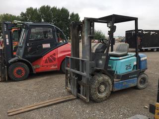 2001 Sumitomo FG25 2500 LB Forklift c/w 4 Cyl Gas, FOPS, 2 Stage Mast, 60" Forks. Showing 4818 Hours. S/N G2G00499