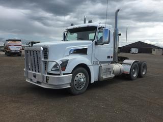 2007 Volvo VT 880 T/A Truck Tractor c/w Detroit D16 16.1L L6 Engine, Eaton Fuller 18-Speed, A/C, 11R24.5 Tires. New Batteries Showing 394,551 Kms. S/N 4V4LC9KK47N455362