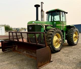 1981 John Deere 8640 DW 4 Wheel Drive Tractor with 12' John Deere Snow Pusher Attachment .  50 SERIES ENGINE, QUAD RANGE, REAR 3-PT HITCH, PTO/1000, 3-HYDRAULICS, 4 x 20.8/38 TIRES s/n 8640H 005716R showing 7554 Hours. New Batteries -c/w  Second set of tires