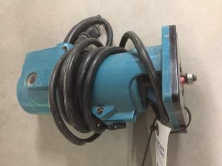 Makita 3700B Laminate Trimmer.