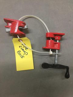 Pipe Clamp.