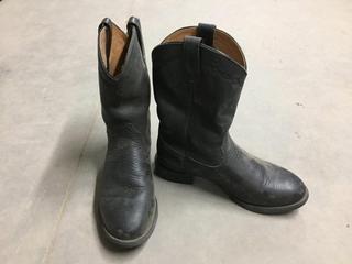 Ariat Size 8EE Cowboy Boots.