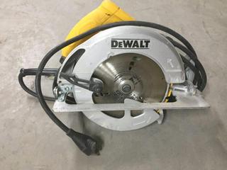 DeWalt DWE575 7-1/4" Circular Saw.