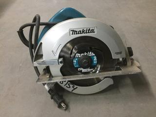 Makita 5007FA 7-1/4" Circular Saw.